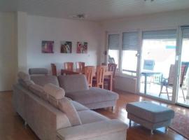 Madunić, Hotel in Podstrana