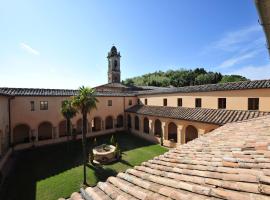 Chiostro Delle Monache Hostel Volterra, hostel ở Volterra