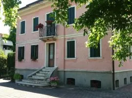 Villa Trevisi - ROOMS -free parking