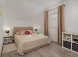 Aura Apartment