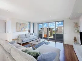 Merri Seaview - seaside accommodation near the CBD