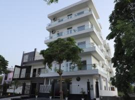 Viesnīca Opulent Inn by Lime Tree Hotels pilsētā Greiternoida