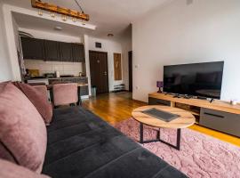 Helena apartman, hotel en Ocka Gora