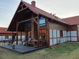 Szara Czapla, hotel i Borowy Młyn