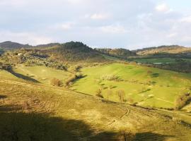 Palazzo Goduto โรงแรมราคาถูกในFratticciola Selvatica