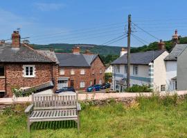 Finest Retreats - Bamboo Cottage, hotel with parking in Timberscombe