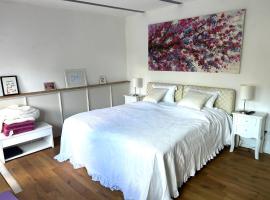 Apartment Chamuel neu saniert mit Küchennische, alojamiento en Walsdorf