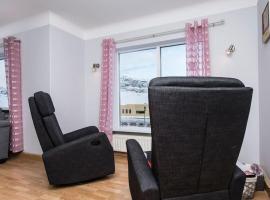 *Two bathrooms* Beds for 9 pers. Great view, vacation home in Grundarfjordur