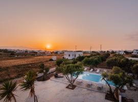 Diamantis Studios&Apartments, hotel with pools in Mikri Vigla