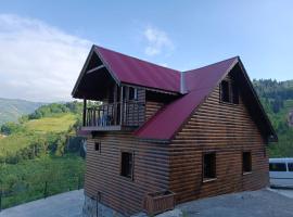 Diamond Tree House, chal&eacute; alpino em Macka