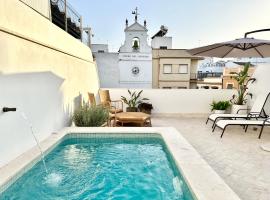 Apartamento dúplex con piscina privada en terraza, hotel familiar en Alcalá de Guadaíra