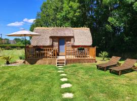 Les Mini-Chaumières, cabin in Saint-Martin-Saint-Firmin