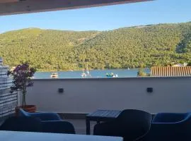 Apartmani Mlinar-One Bedroom Seaview