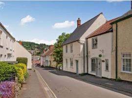 Carpenters Cottage Quirky home Seaside town, loma-asunto kohteessa Minehead