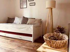 Depto Categoria 44 Zona Plaza Italia By Lofter