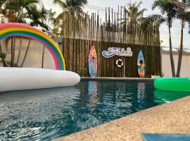 Sand Sea U Pool Villa Homestay: Ban Map Wa şehrinde bir otoparklı otel