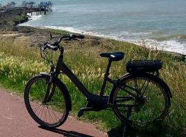 Appartement à 1km des plages avec 2 vélos élec ที่พักให้เช่าติดทะเลในรัวย็อง