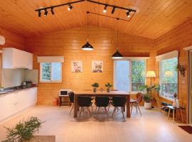 Still Home, pet-friendly hotel in Yuanli