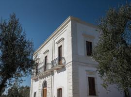 Villa Pesce 1820 Residenza d'Epoca & SPA, basseiniga hotell sihtkohas Canosa di Puglia