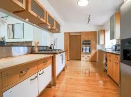 Zen & Spacious Mercer Island Home & Guest Suite