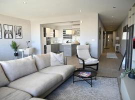 2 Bedroom Luxury Apartment in Madliena Swieqi, khách sạn ở Is-Swieqi