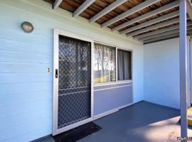 Ocean Views, beach hotel in Burrum Heads