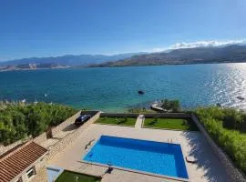 Pool and Beachfront Apartment Ena - Perfect Family Escape