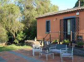 La casa di Bacco - Etna Country House - Affitto breve, hotel en Castiglione di Sicilia