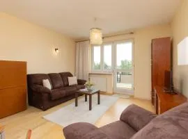 Spacious & Quiet 1 Bedroom Apartment in Pruszków by Noclegi Renters
