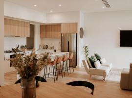 SYLO Luxury Apartments - Penthouse LVL 3, hotel de luxe a Adelaide