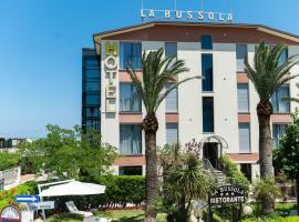 Hotel La Bussola, hotel v mestu Ortona