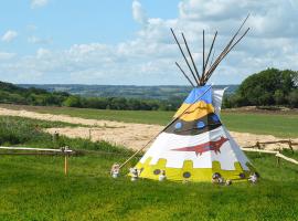 Tipidorf im Klax Natur- und Umweltcamp, campingplads i Klocksin