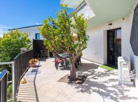 Echapée Belle - Vinayard view - Jacuzzi BBQ - parking, hotel v Nice