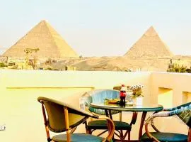 Pyramids View & GEM view Boutique