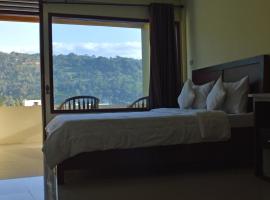 Hotel Toba Shanda By Helocus, hotel en Parapat