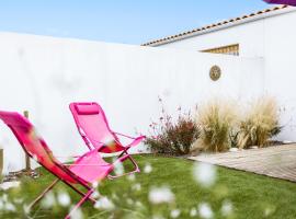 Villa Le Clos des Lavandes - Saint-Georges-d'Ol&eacute;ron - class&eacute;e 4 &eacute;toiles, hotel con campo de golf en Saint-Georges-dʼOl&eacute;ron