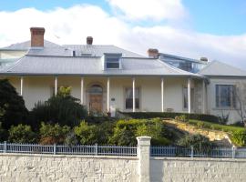 The Lodge on Elizabeth