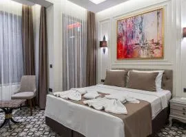 Pera Luna Premium Hotel