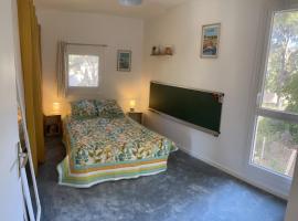 Chambre double cassis, homestay in Cassis