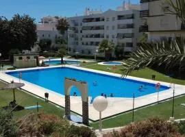 Estudio con piscina a 200 m de la playa