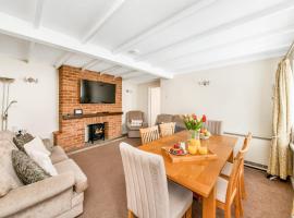 Finest Retreats - Ryedale Hall Cottage, hotel with parking in Thirsk