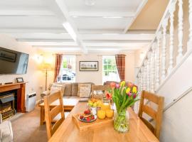 Finest Retreats - Swaledale Hall Cottage, hotel with jacuzzis in Thirsk