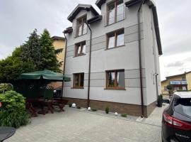 Pokoje Gościnne „IKAR”, guest house in Ustronie Morskie