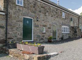 No 2 The Stables, hotel in Llangefni
