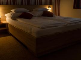 Viesnīca ar autostāvvietu Belv&aacute;rosi Nemes Apartmanh&aacute;z Szeksz&aacute;rd pilsētā Seksārda