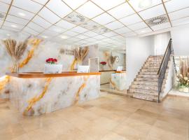 Hotel Adria, hotell i Malinska