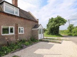 Tolldish Cottage, hotel with parking in Stafford