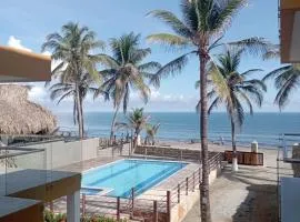 NAHIR apartamento de playa en condominio Palmar del viento