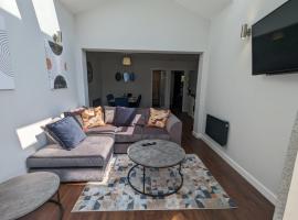 Kinetic Stays - Serenity Holiday Cottages, vila v mestu Sidmouth