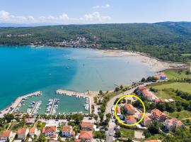 Apartment Mirta, ξενοδοχείο σε Cizici